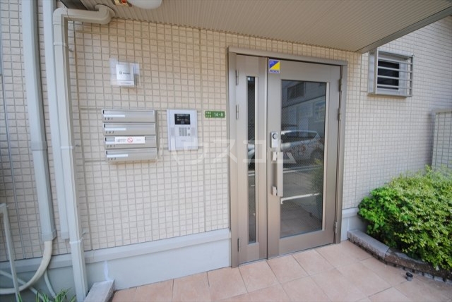 14/23 エントランス