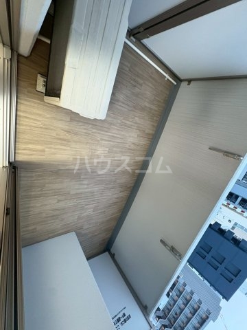 23/30 バルコニー