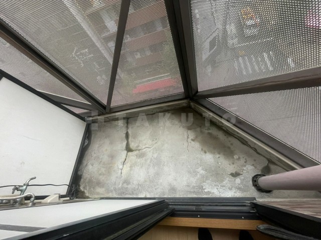 19/28 バルコニー