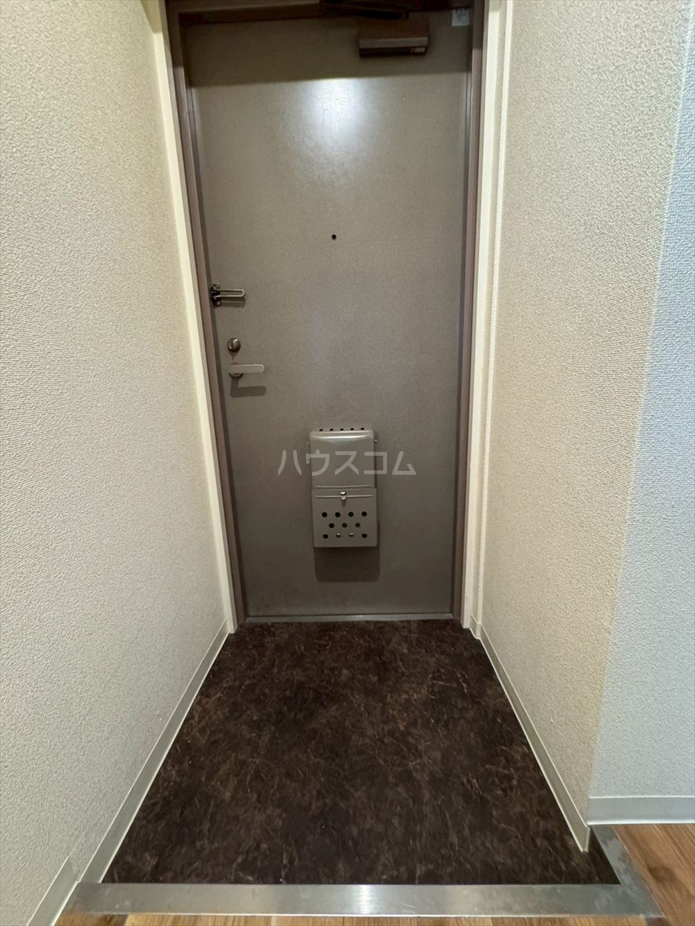 14/30 玄関