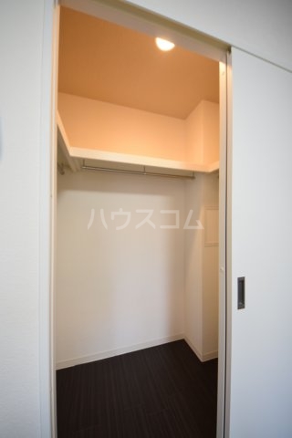 13/30 収納