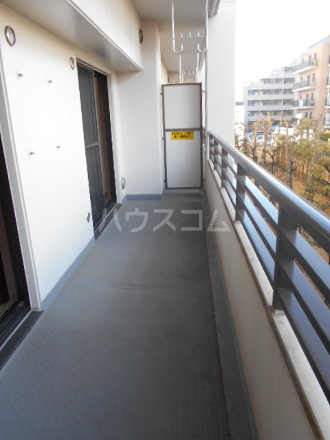 17/30 バルコニー