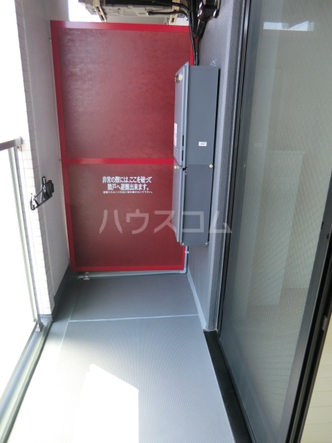 19/28 バルコニー