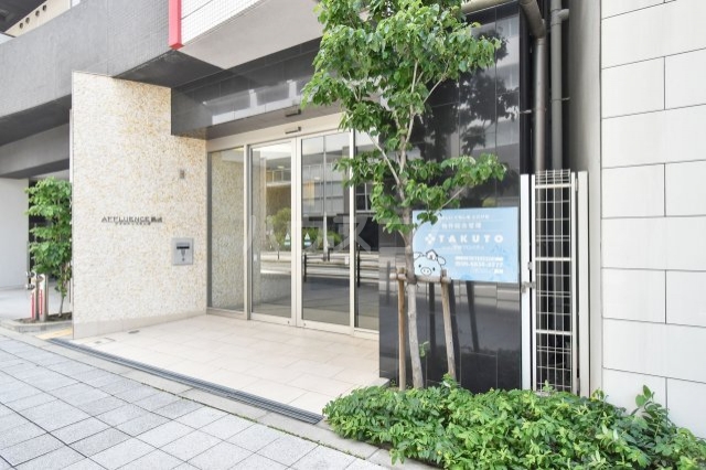 20/26 エントランス