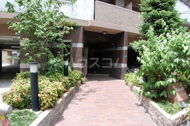 16/26 エントランス