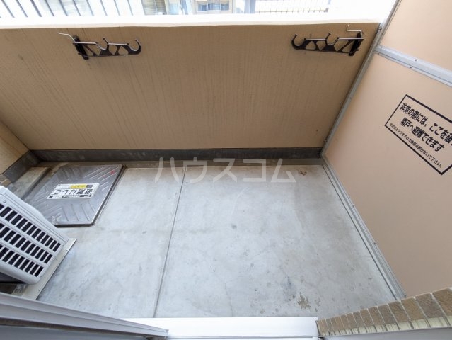 14/27 バルコニー