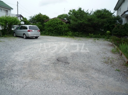 14/15 駐車場