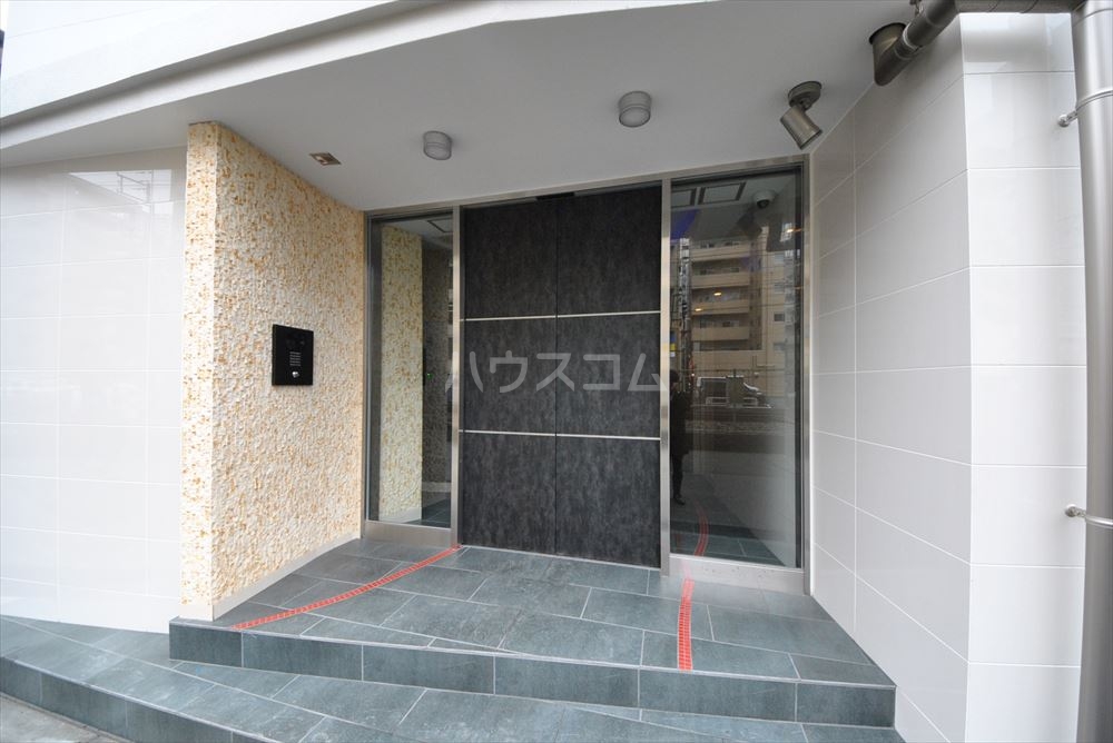 22/30 エントランス