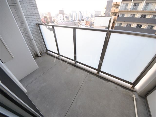 21/30 バルコニー