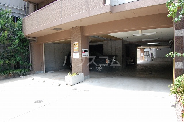 16/26 エントランス