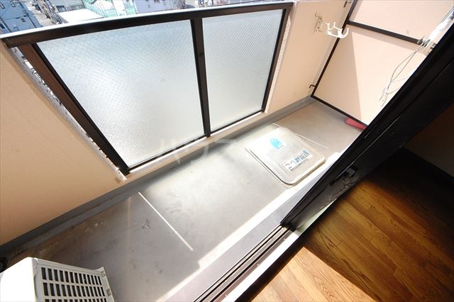 17/28 バルコニー