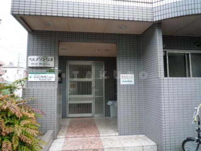 17/27 エントランス