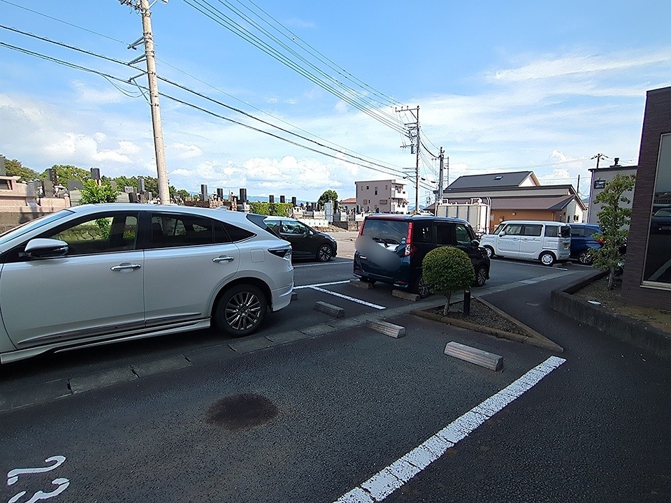 22/26 駐車場