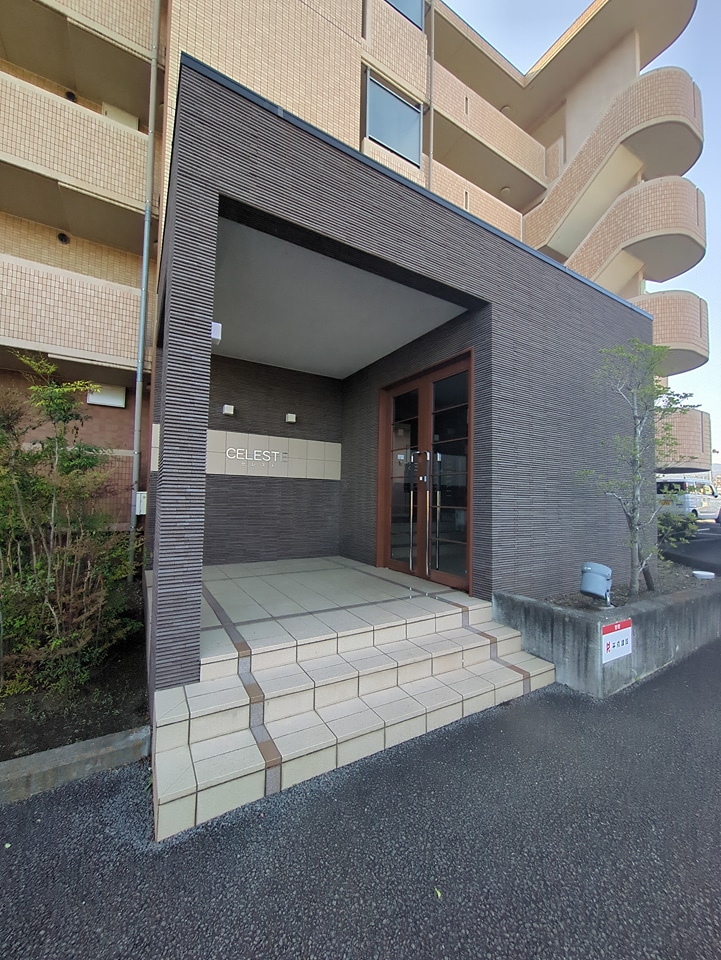 20/24 エントランス