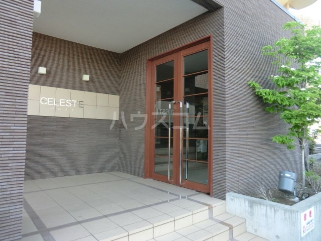 3/8 エントランス