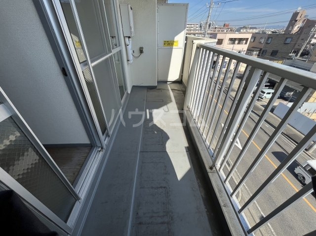 19/25 バルコニー