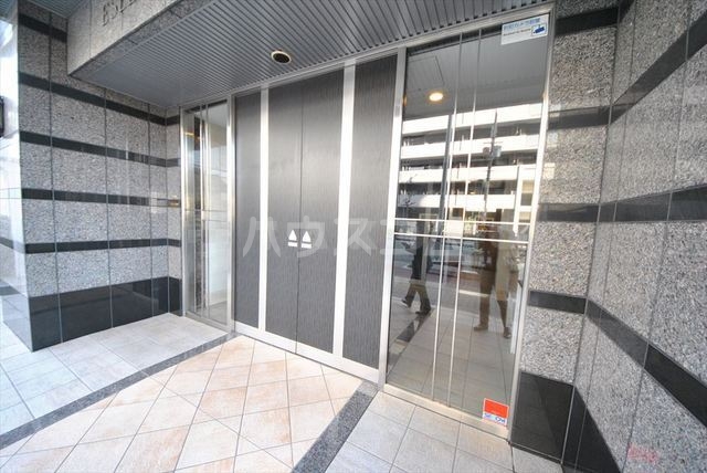 19/29 エントランス