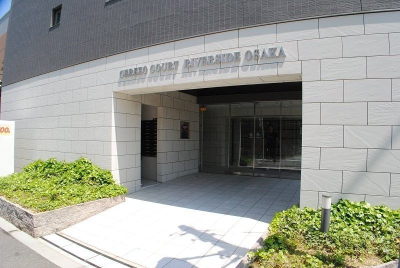 17/26 エントランス