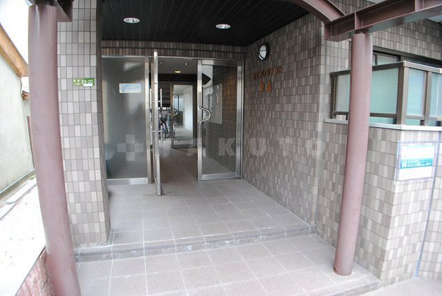 2/13 エントランス