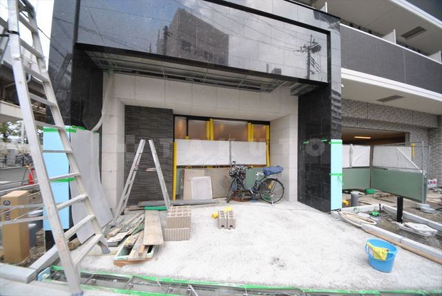 17/26 エントランス