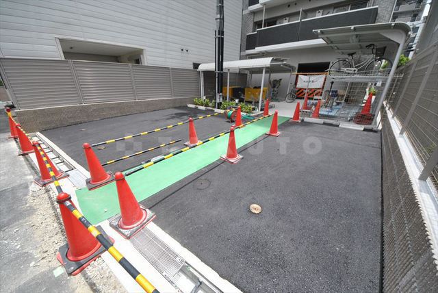 19/28 駐車場