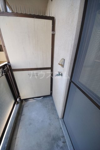 19/25 バルコニー