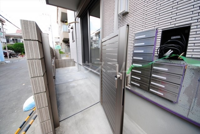 20/26 エントランス