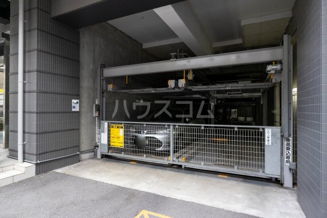 25/30 駐車場