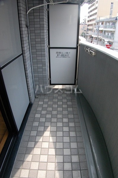 20/30 バルコニー