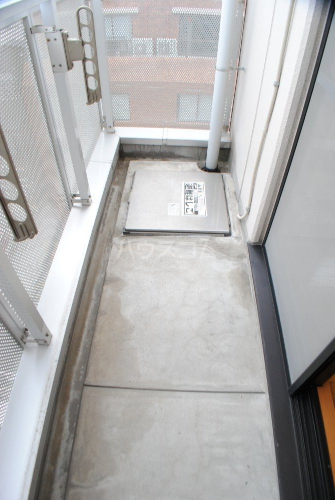 15/30 バルコニー