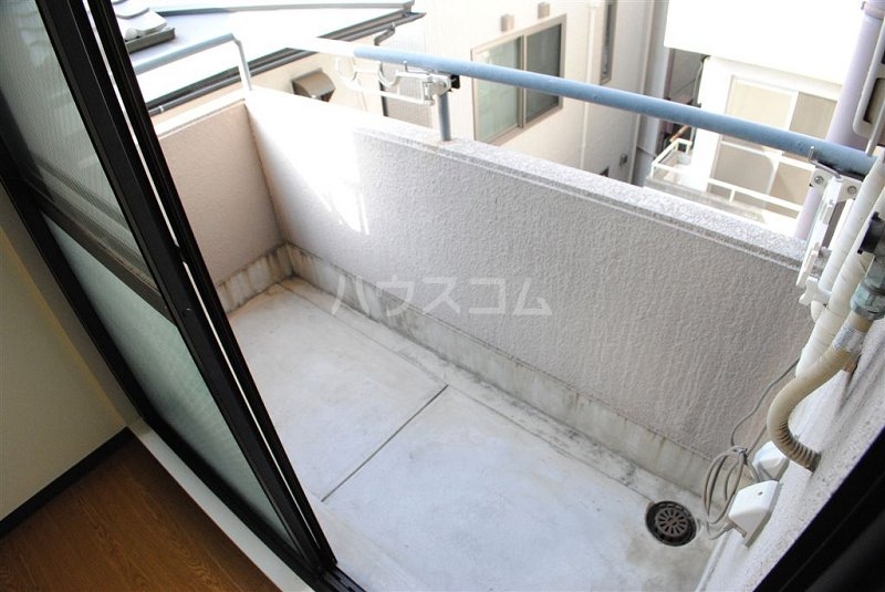 17/28 バルコニー