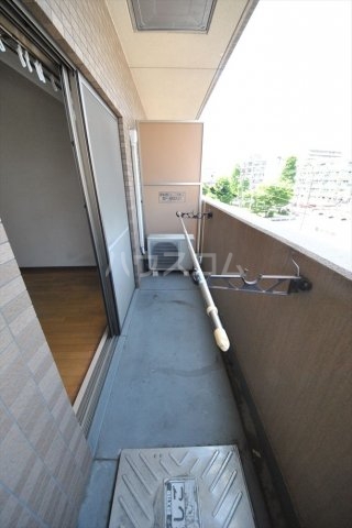 15/28 バルコニー