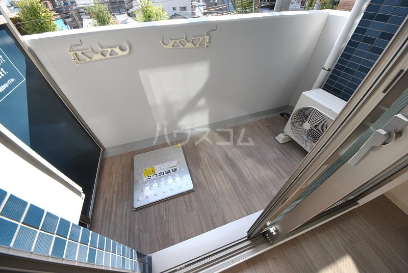 19/30 バルコニー