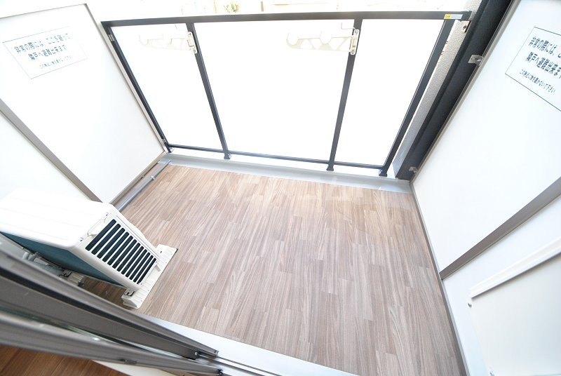 21/30 バルコニー