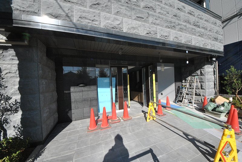 22/30 エントランス