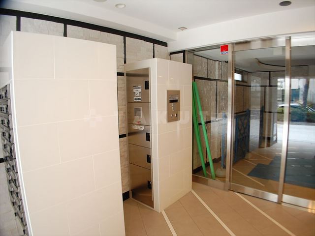 15/20 エントランス