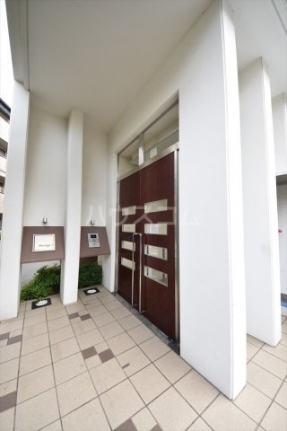 29/30 エントランス