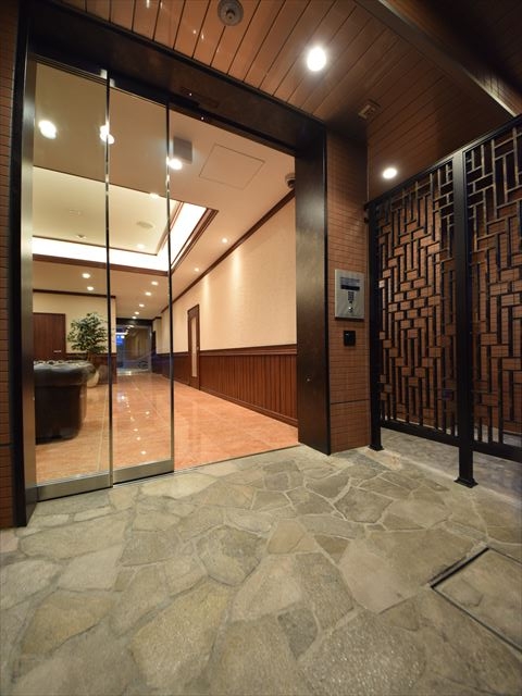 29/30 エントランス