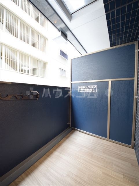 23/30 バルコニー