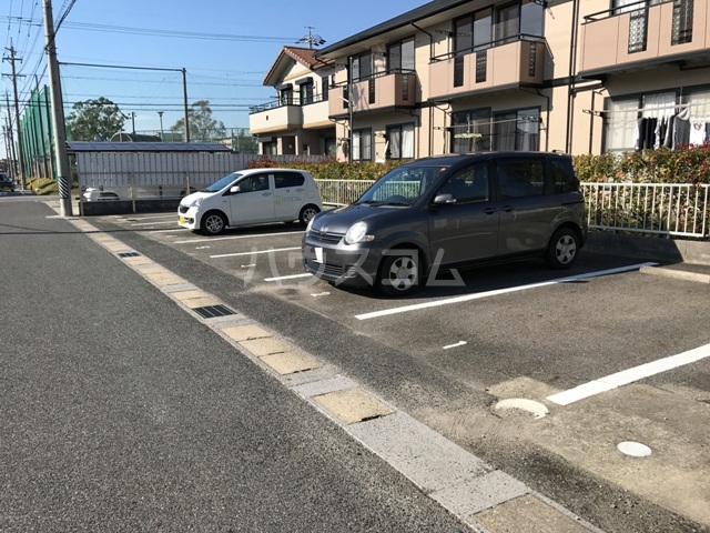 2/11 駐車場