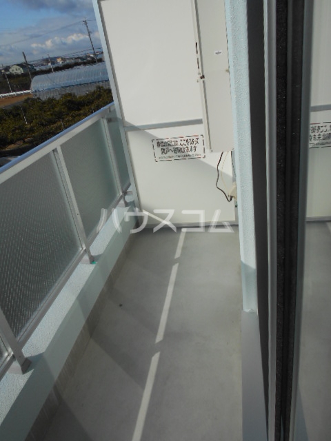 17/27 バルコニー