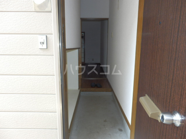 19/30 エントランス