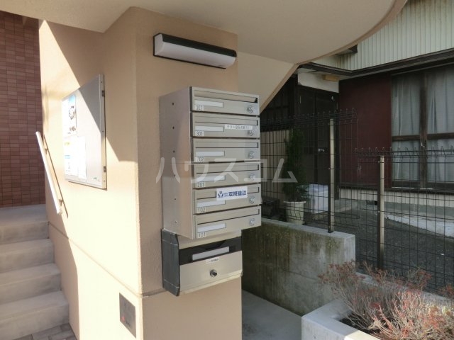 19/26 エントランス