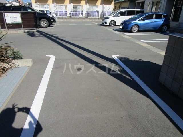 21/22 駐車場