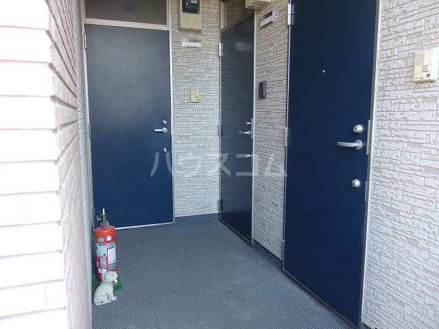 22/30 エントランス