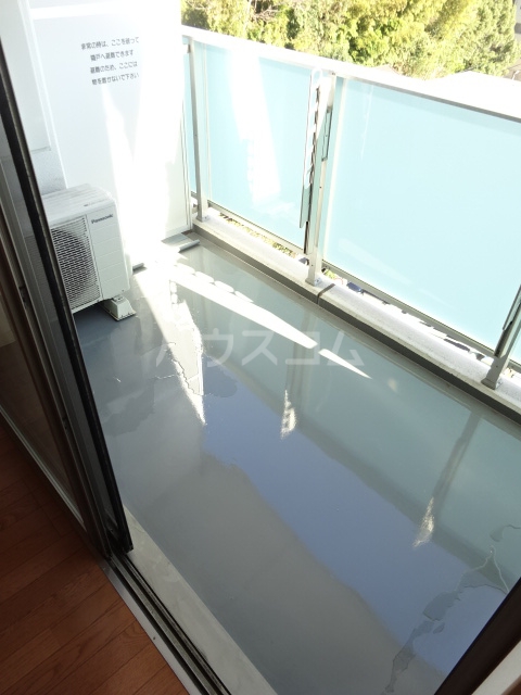 17/28 バルコニー
