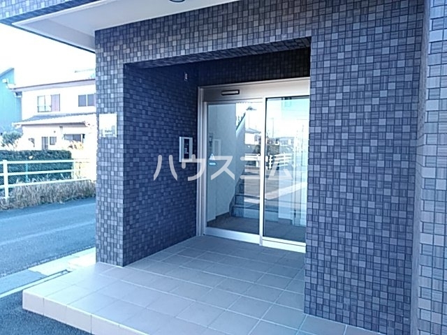 17/26 エントランス