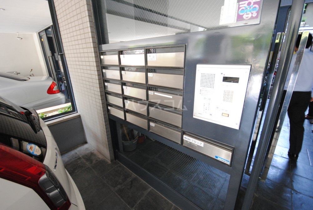 29/30 エントランス