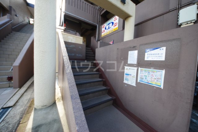 14/23 エントランス