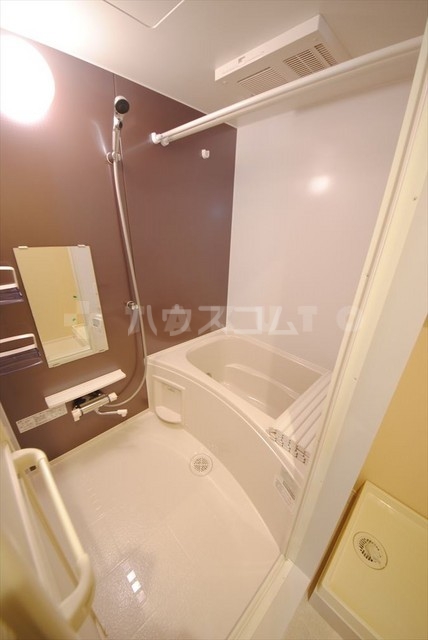 11/23 浴室